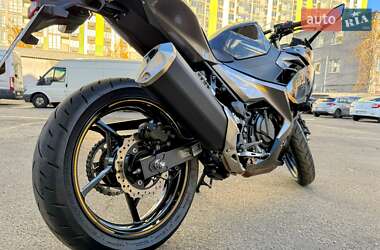 Спортбайк Kawasaki Ninja 400 2022 в 
