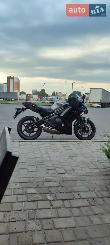 Спортбайк Kawasaki Ninja 400 2018 в Старой Выжевке
