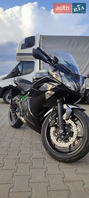 Спортбайк Kawasaki Ninja 400 2018 в Старой Выжевке