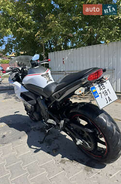 Мотоцикл Классик Kawasaki Ninja 400 2015 в 