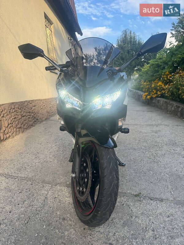 Мотоцикл Спорт-туризм Kawasaki Ninja 400 2019 в Дніпрі