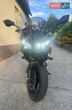 Мотоцикл Спорт-туризм Kawasaki Ninja 400 2019 в 