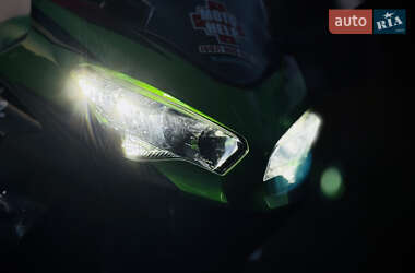 Спортбайк Kawasaki Ninja 400 2020 в 