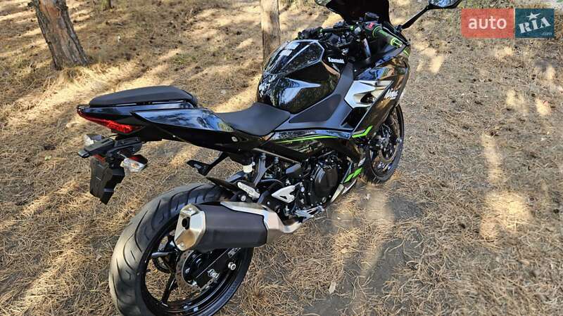 Спортбайк Kawasaki Ninja 400 2020 в Первомайске