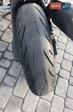 Спортбайк Kawasaki Ninja 400 2021 в 