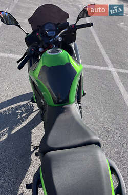 Мотоцикл Спорт-туризм Kawasaki Ninja 400 2016 в 