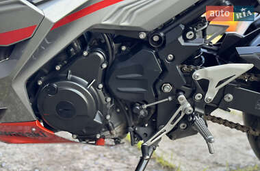 Спортбайк Kawasaki Ninja 400 2019 в 