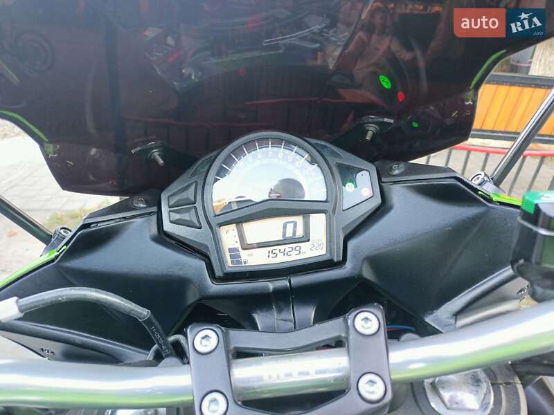 Спортбайк Kawasaki Ninja 400 2016 в Лохвице