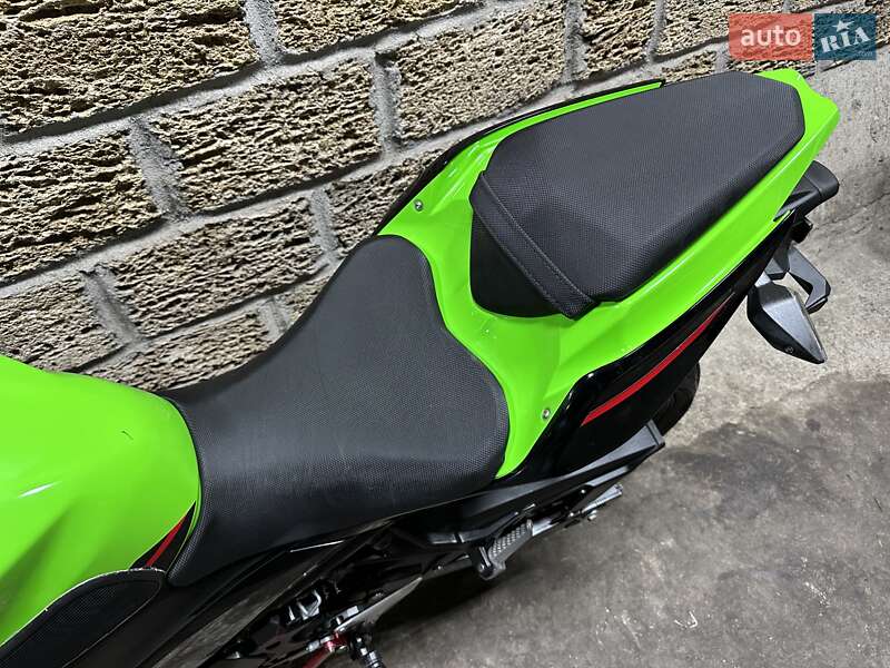 Спортбайк Kawasaki Ninja 400 2022 в Одесі фото 4 Спортбайк Kawasaki Ninja 400 2022 в Одесі