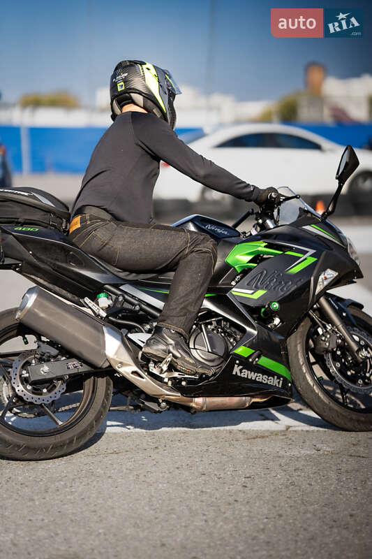 Мотоцикл Без обтекателей (Naked bike) Kawasaki Ninja 400 2023 в Харькове