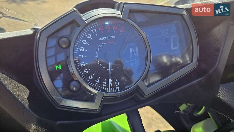 Спортбайк Kawasaki Ninja 400 2021 в Первомайську