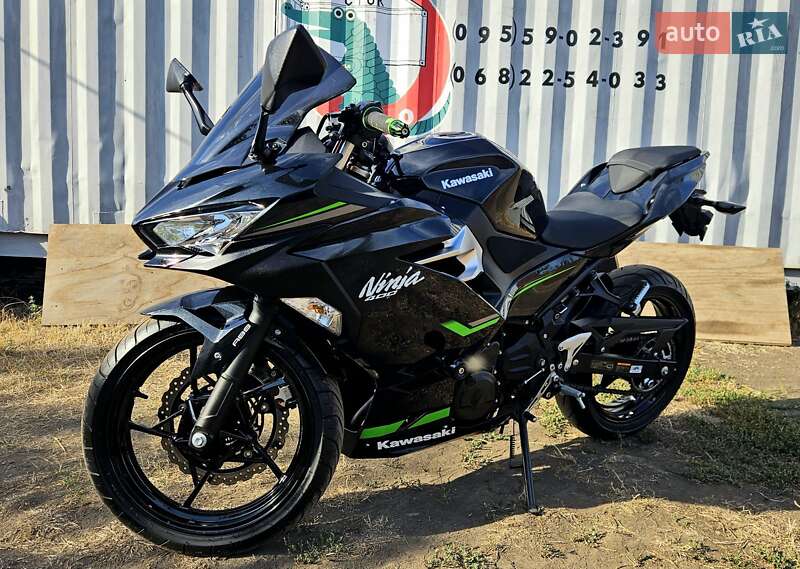 Спортбайк Kawasaki Ninja 400 2020 в Первомайске фото 8 Спортбайк Kawasaki Ninja 400 2020 в Первомайске
