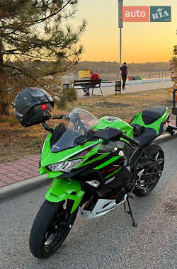 Мотоцикл Без обтекателей (Naked bike) Kawasaki Ninja 400 2022 в Запорожье