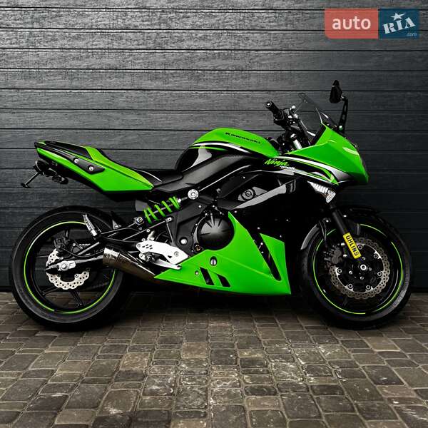 Мотоцикл Без обтекателей (Naked bike) Kawasaki Ninja 400R 2013 в Белой Церкви