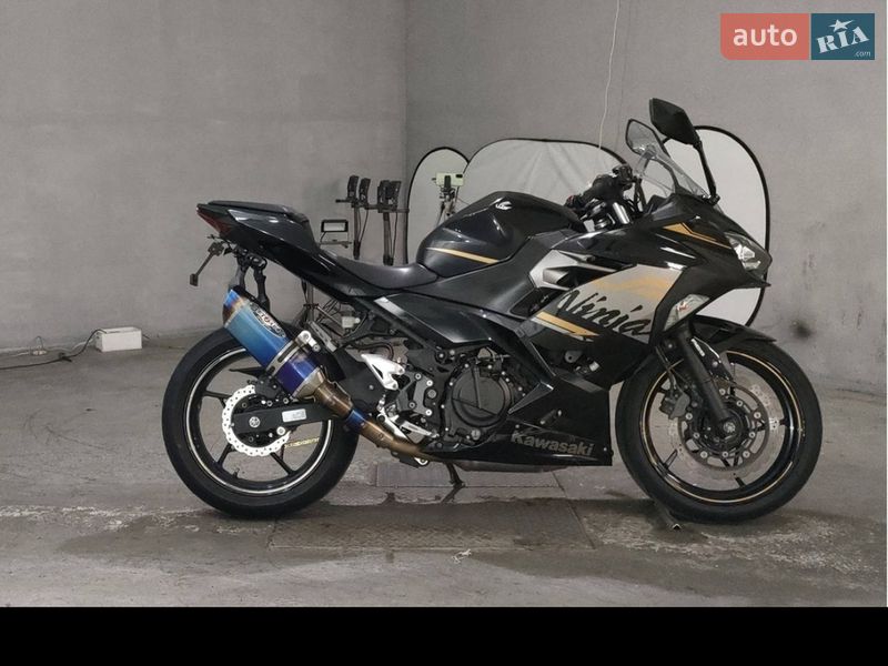 Kawasaki Ninja 400R 2019