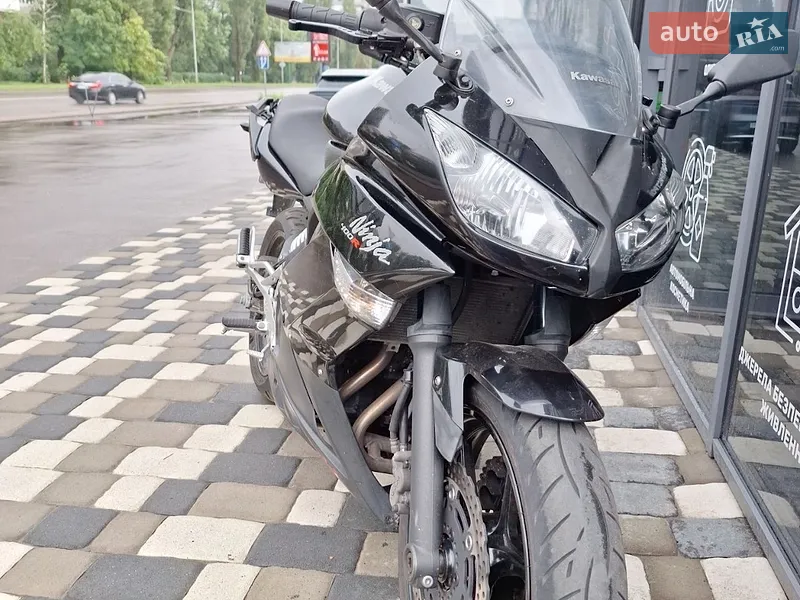 Kawasaki Ninja 400R 2010