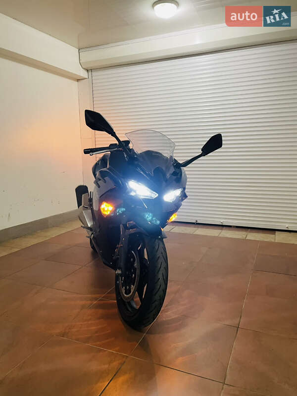 Спортбайк Kawasaki Ninja 500 2024 в Києві