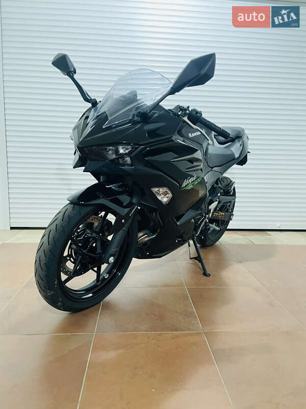 Спортбайк Kawasaki Ninja 500 2024 в Києві