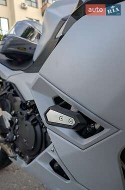 Спортбайк Kawasaki Ninja 500 2024 в 