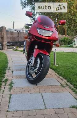 Спортбайк Kawasaki Ninja 600 ZX-6R 1999 в 