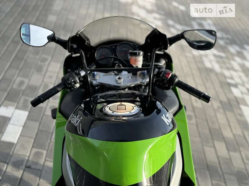 Kawasaki Ninja 600 ZX-6R 2000 - history of car sales on auto.ria.com