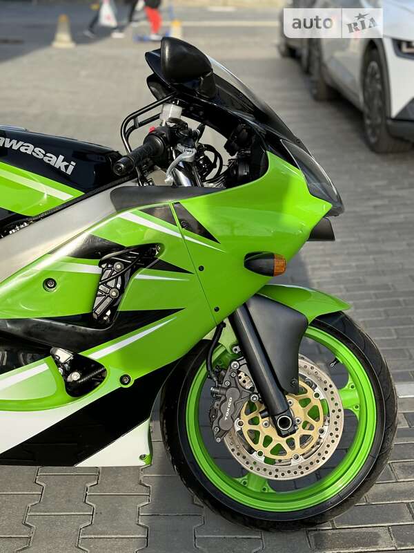 Kawasaki Ninja 600 ZX-6R 2000 - history of car sales on auto Kawasaki Ninja 600 ZX-6R 2000 - history of car sales on auto