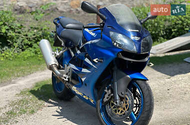 Спортбайк Kawasaki Ninja 600 ZX-6R 2001 в 