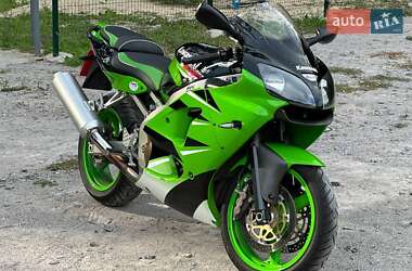 Мотоцикл Супермото (Motard) Kawasaki Ninja 600 ZX-6R 2000 в 