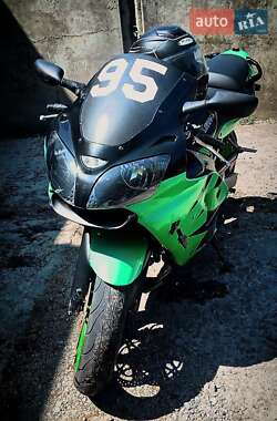 Спортбайк Kawasaki Ninja 636 ZX-6R 2002 в Звенигородке