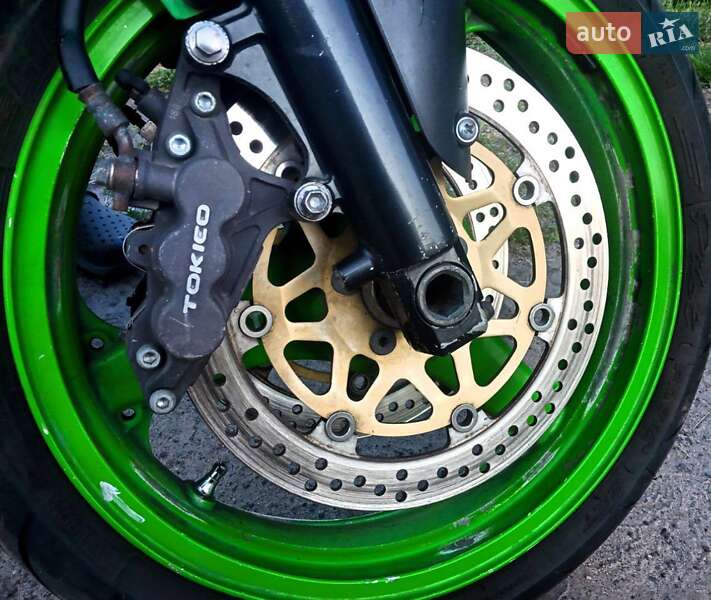 Спортбайк Kawasaki Ninja 636 ZX-6R 2002 в Звенигородці