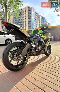 Спортбайк Kawasaki Ninja 636 ZX-6R 2017 в 