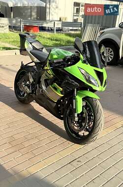 Спортбайк Kawasaki Ninja 636 ZX-6R 2017 в 