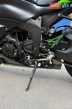 Спортбайк Kawasaki Ninja 636 ZX-6R 2025 в 