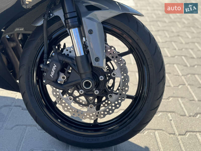 Спортбайк Kawasaki Ninja 636 ZX-6R 2019 в Львові фото 8 Спортбайк Kawasaki Ninja 636 ZX-6R 2019 в Львові