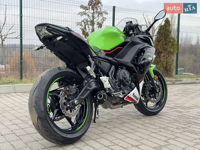Мотоцикл Спорт-туризм Kawasaki Ninja 650 2022 в Ровно