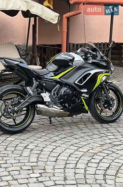 Мотоцикл Спорт-туризм Kawasaki Ninja 650 2021 в Мукачевому
