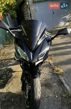Мотоцикл Спорт-туризм Kawasaki Ninja 650 2019 в 