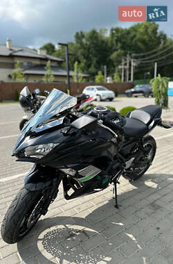 Мотоцикл Спорт-туризм Kawasaki Ninja 650 2019 в 
