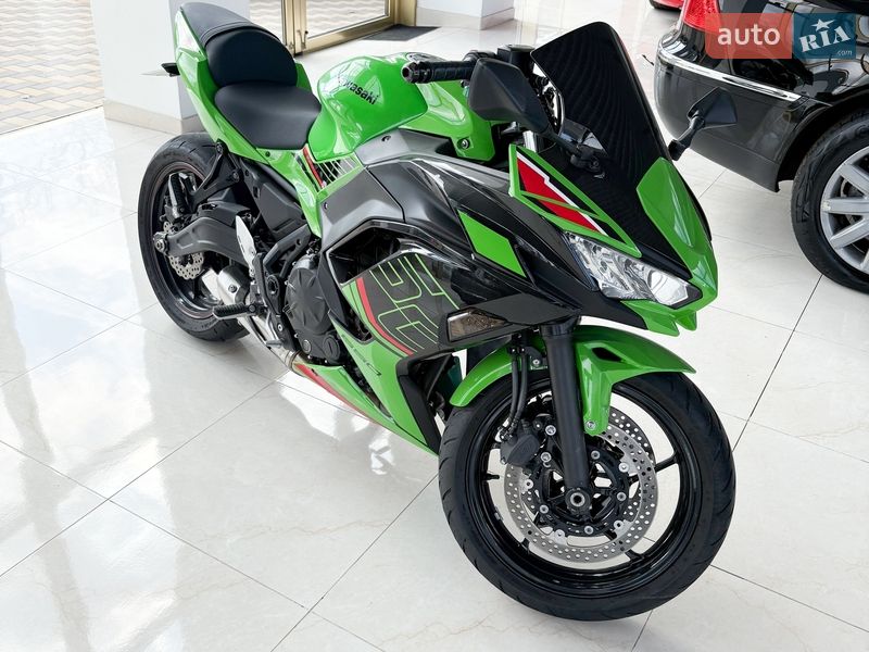 Мотоцикл Спорт-туризм Kawasaki Ninja 650 2022 в Николаеве