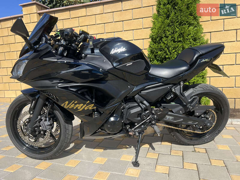 Мотоцикл Спорт-туризм Kawasaki Ninja 650R 2019 в Одессе