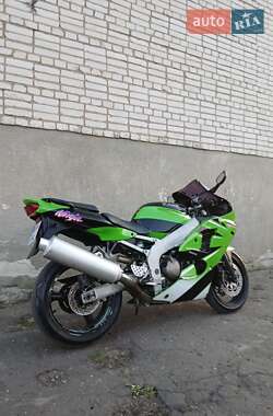 Спортбайк Kawasaki Ninja ZX-6R 2001 в Львове