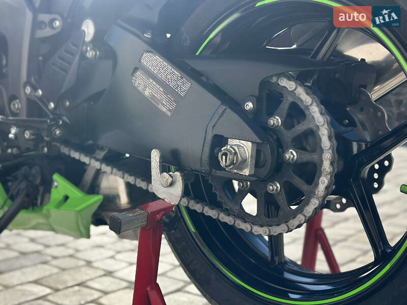Спортбайк Kawasaki Ninja ZX-6R 2010 в Львове