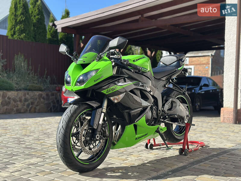 Спортбайк Kawasaki Ninja ZX-6R 2010 в Львове