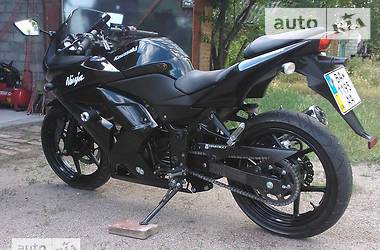 Спортбайк Kawasaki Ninja 2011 в Каховке