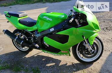 Спортбайк Kawasaki Ninja 2000 в Броварах