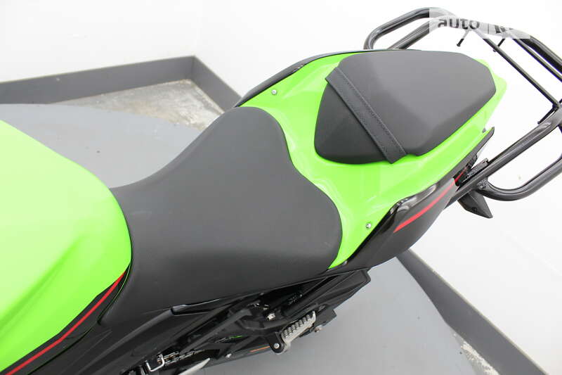 Спортбайк Kawasaki Ninja 2021 в Гнівані