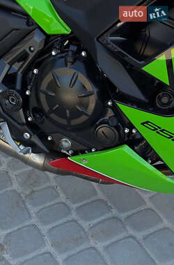 Спортбайк Kawasaki Ninja 2023 в 