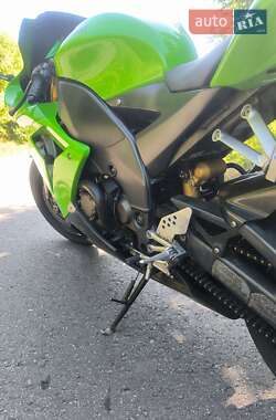 Спортбайк Kawasaki Ninja 2004 в 