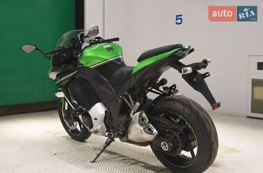 Спортбайк Kawasaki Ninja 2015 в 