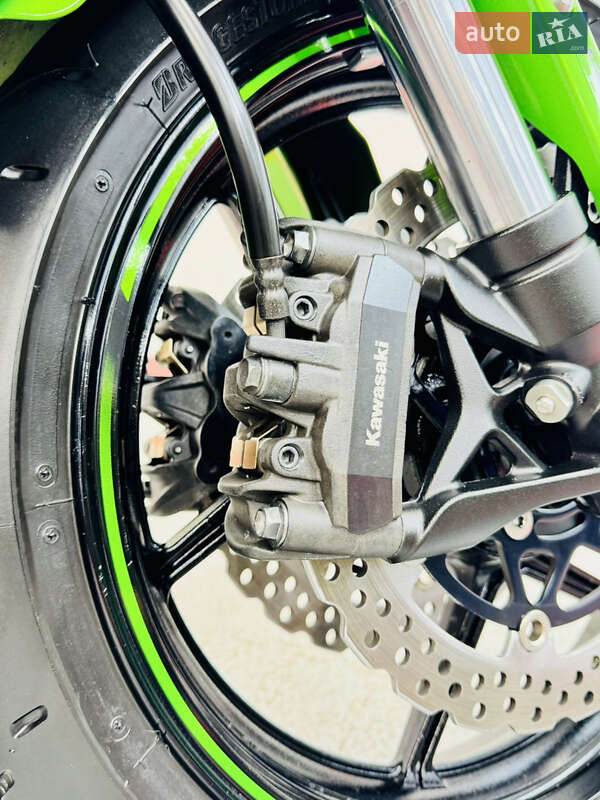 Спортбайк Kawasaki Ninja 2015 в Одесі